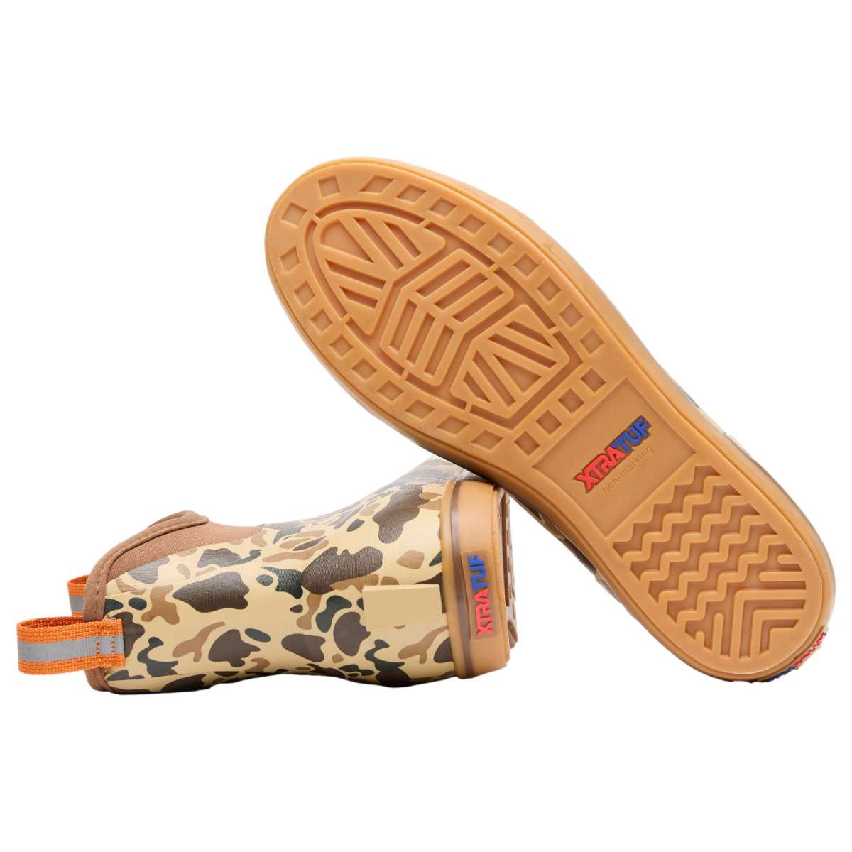 xtratuf_ankledeck_men_outsole_xmabdcam_20596_W.jpg